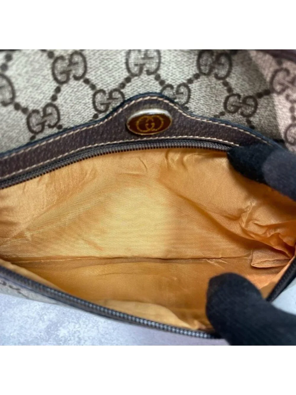 Gucci GG Sherry Line Shoulder Bag Brown Logo